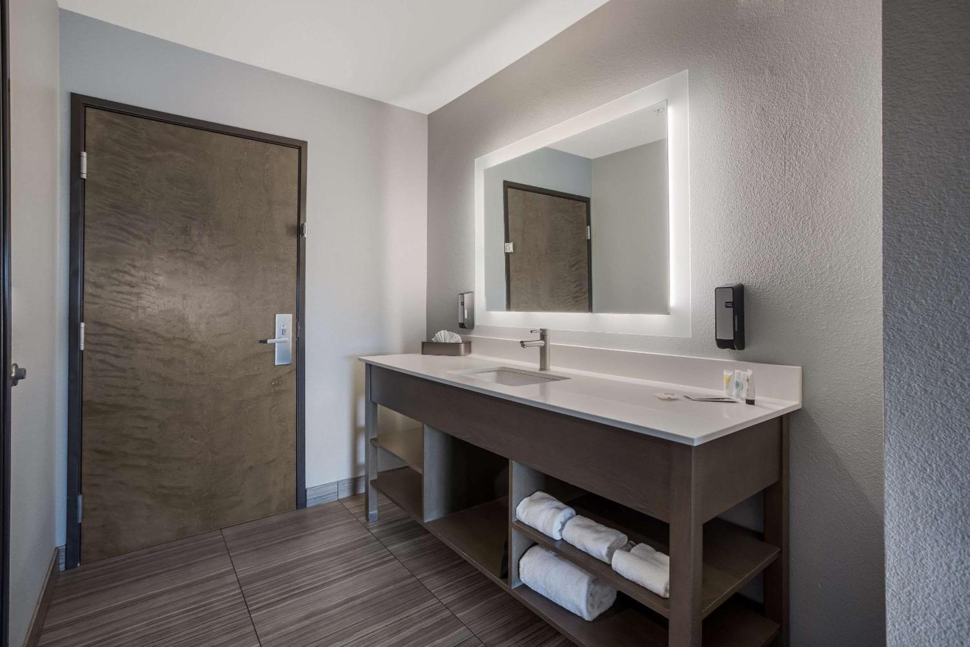 Hotel 28 Boise Airport, Ascend Hotel Collection Εξωτερικό φωτογραφία